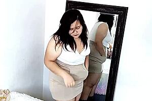 I lie to my broter-in-law to fuk with him whil no one is hom, sucking his big ass part 1