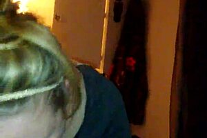 chelsey deepthroats my big cock like a pro amateur 😏