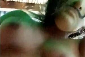 Hermanastra religiosa folla despues de su reunion con los devotos la espere en su cuarto desnudo ella se puso una mascara y me pidio penetracion intensa para relajarse