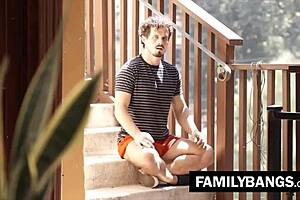 irresistible topless stepsister craves stepbro's dick with robby echo and kiarra kai