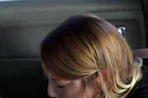 Risky public blowjob in the car