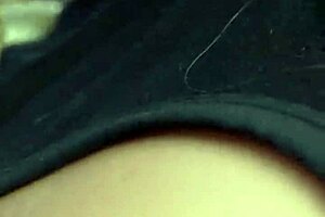 Risky public blowjob in the car