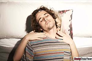 whitney kisses her lesbian date's pussy