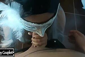 i feel the passion as chica cachonda sucks my verga