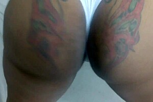 Nutting on that bubble butt while it twerks.