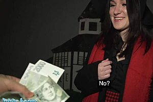 Melany Mendes deepthroats in public before fucking