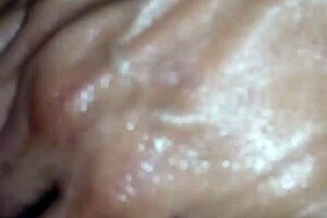 cl�toris primer plano se masturba mientras seque lo meto