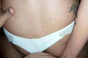 esposa sentando gostoso no pau do seu macho