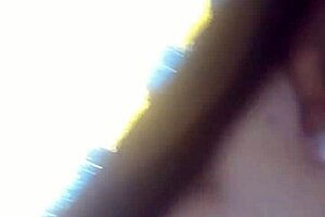 reventandole el culo a la hermana mientras los padres no estan