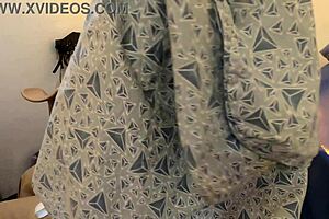 dayanara pumps milk from tits in casual fetish video