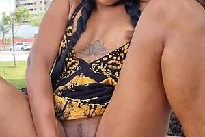 hey, watch this public squirting on the sao francisco beach