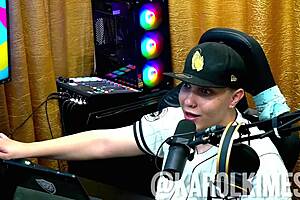 que beijo gostoso deixou a karol com a buceta molhadinha no podcast púpum no barraco