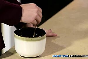 lesbian milf squirting in threesome