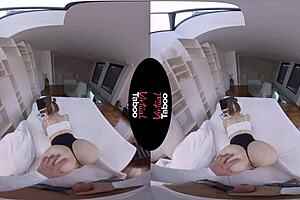 Intense Virtual Taboo Scene With Shaved Pussy And Hardcore Blowjob