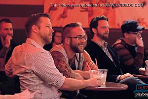 Blonde femdom says, 'want to see my fetish comedy improvisation?'