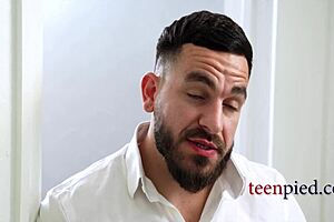 Teen is determined to lose her virginity before semester starts in quickie doggystyle