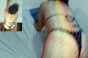 Huge booty amateur girlfriend raw doggystyle in pov