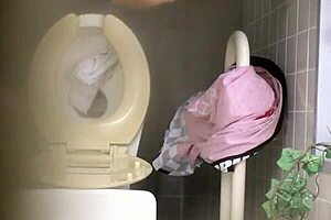 uhh, i think this japanese toilet vid part 2 gonna be real weird n wild