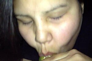 My girlfriend gives an amazing blowjob!