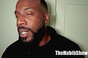 Jovan Jordan Meets Rookie Melanie Muse for First Time Encounter