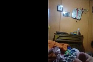 Solo amateur crafts a steamy cumshot compilation at home