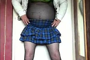 Exploring Sissy Crossdressing In Bisexual Contexts