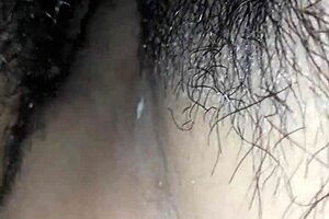 xuất tinh lên mu lồn vk