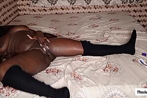 Riding missionary and cumming with my sexy girlfriend