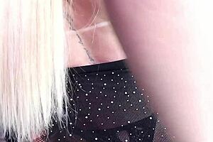 mostrando algumas técnicas no pescoço - gabe spec sheer red