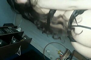 i can't resist my girlfriend's ass