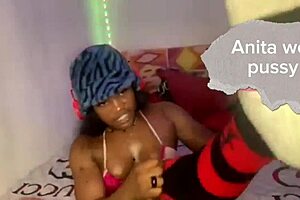 how did my pussy get so wet on my period?