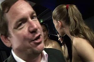 pals satisfying hot sluts with blowjobs and cumshots 😍