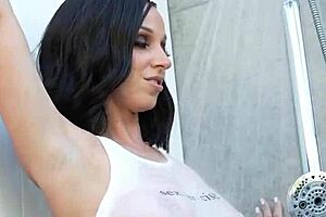 Jada Stevens Sexy Milf With Big Ass