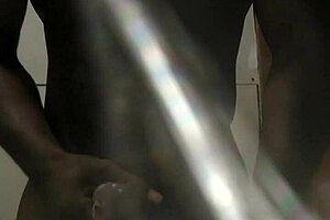 Hey, check out this mysterious Gfedcba sequence in a voyeur setting.