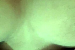 cam girl bavani fingering her pussy