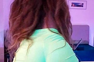 My wife says, come watch me shake this huge ass!