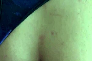 vizinho separou da esposa e vem me fuder todo dia quero esse macho pra mim gozou gostoso no meu cu com esse pau grande