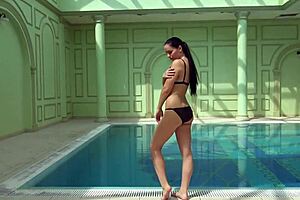 Kittina Ivory Undresses Outdoors By Swimming Pool