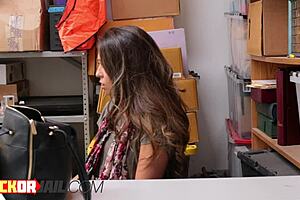 Naughty Beautiful Brunette Babe Gives The Best Blow Jobs In Town