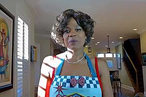 Raven Swallowz Seduces College Stud