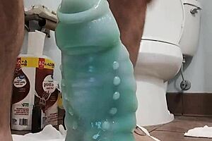 Bad Dragon Flint Stretching Me Good - Throbbingmaxx