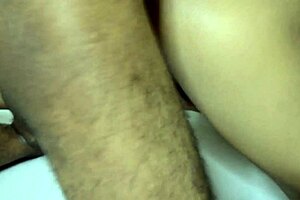 दोस्त की बहन को होटल में खूब चोदा, close up creampie और big cock action