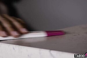 Anna Claire Clouds in Emotional Bisexual Threesome for Pregnancy