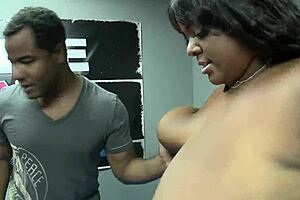 Minxxx Fat Fan Screwed In The Ring By Sweaty Boxer