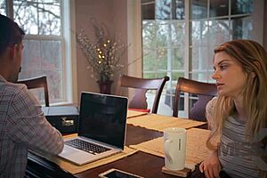 Nadya Nabakova and Brandon Ashton in the contest with cumshot