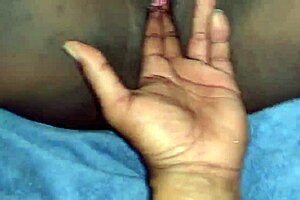 Fat Bbw Squirts Hard During Intense Masturbation Session!