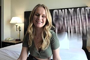 wholesome 18 yr old nails huge cock in bold casting debut