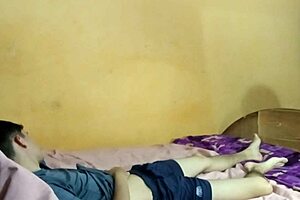 My Favorite Milf Stepmom Gives Amazing Head