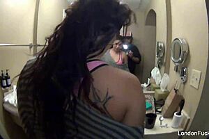 London enjoys her final day in Sacramento with some solo fun