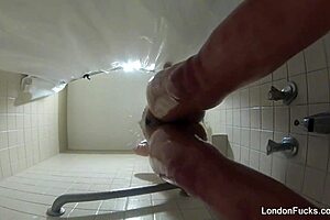 London enjoys her final day in Sacramento with some solo fun